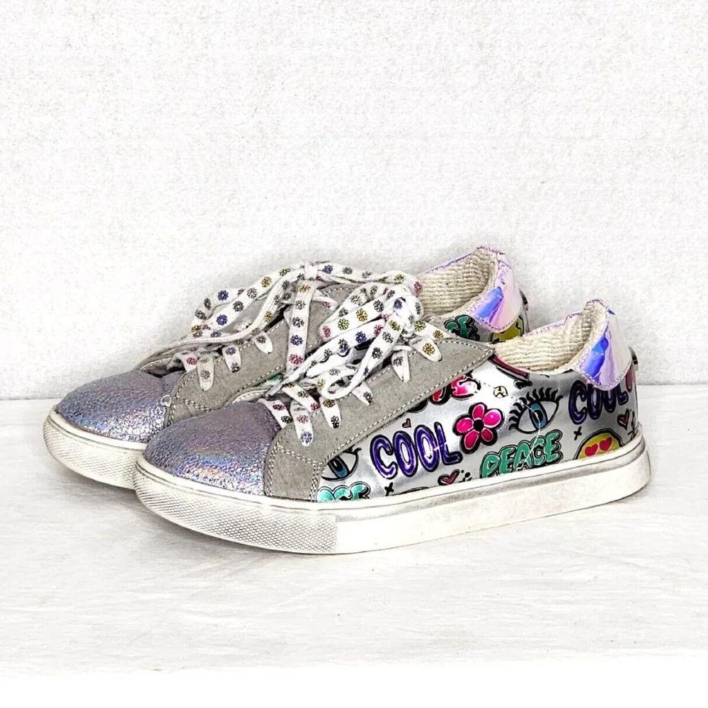 Steve Madden JBUBBLE Graffiti Sneakers Girls Metallic Sparkle Shoes - Picture 1 of 7